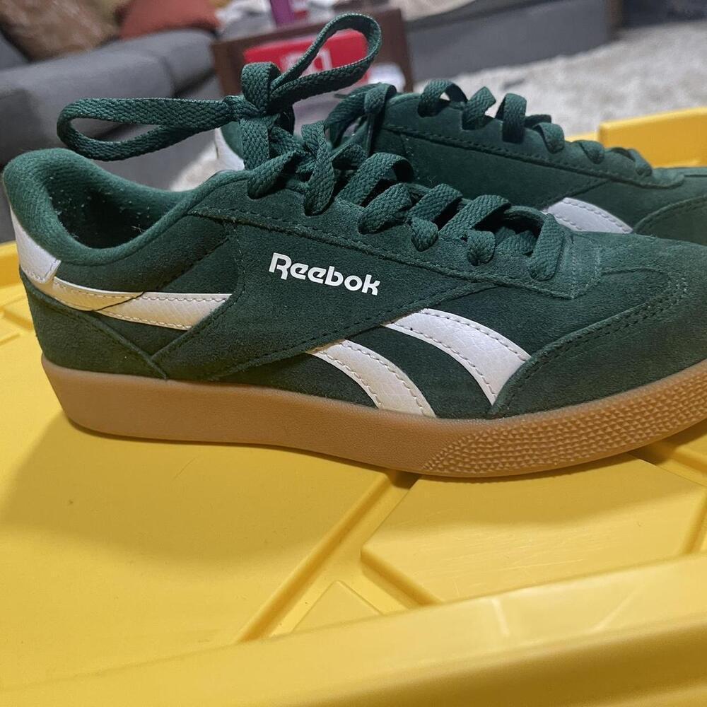 Green Reebok Trainers Great Condition - Picture 2 of 8